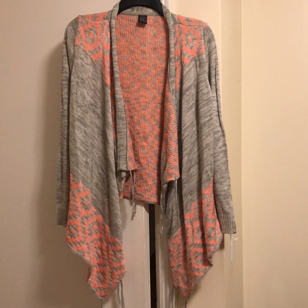 Aztec Sweater - Picture 3 of 10